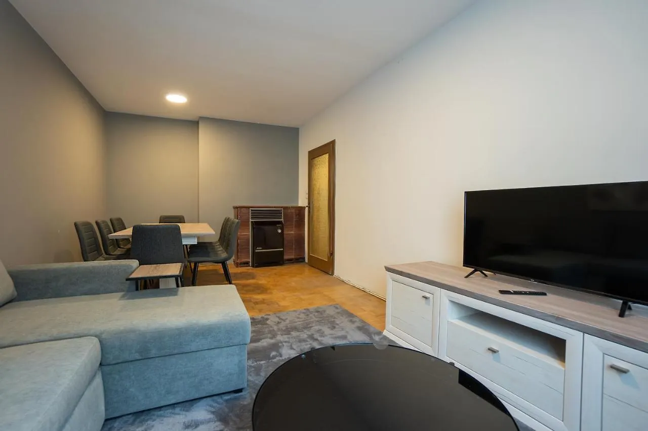 Prater Parkview: Spacious 3-Bedroom Apartment with King Beds Vienna Austria
