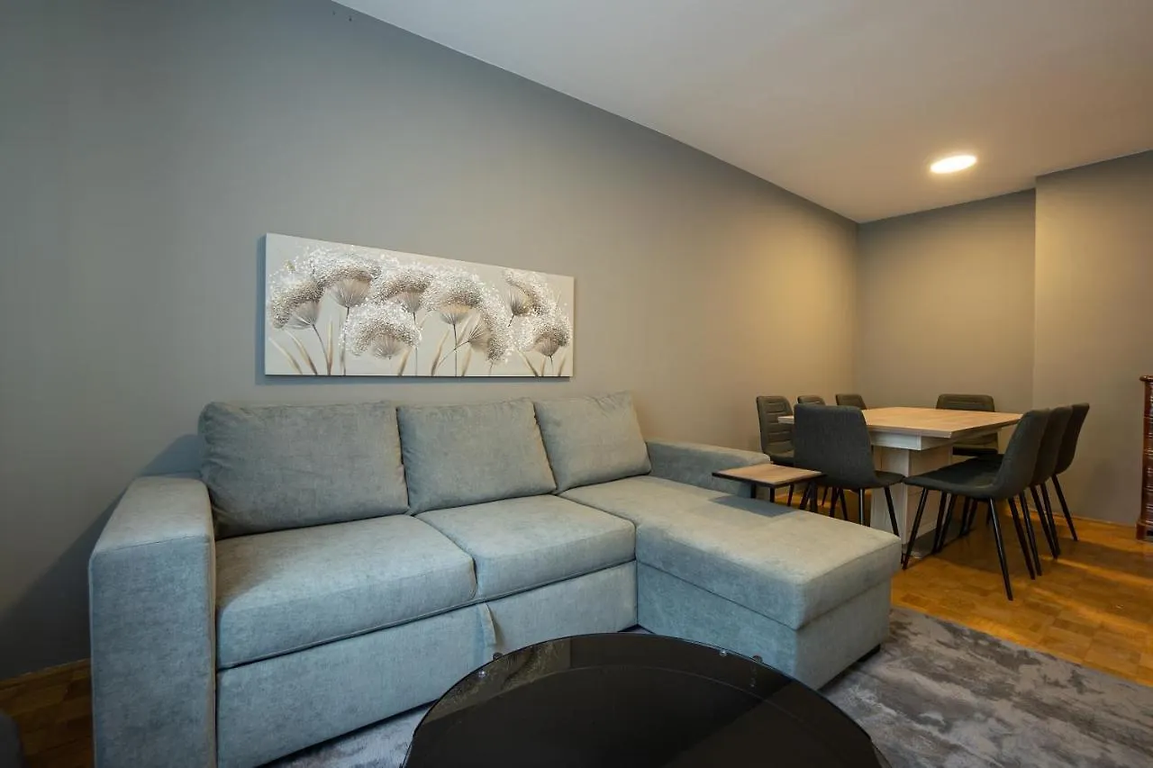 Prater Parkview: Spacious 3-Bedroom Apartment with King Beds Vienna Austria
