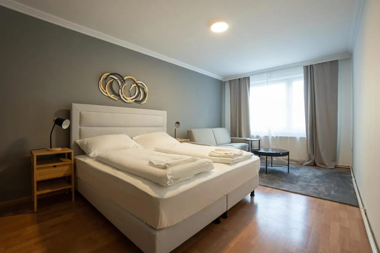 A Spacious 3-Bedroom Apartment With King-Size Beds Is Located Within 5 Minute'S Walk From The Prater Viyana 0*,